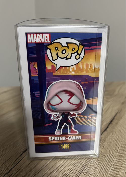 Spider-Gwen 7500pcs Limited Edition #1499 / Spider-Man Funko Pop (с протектор)