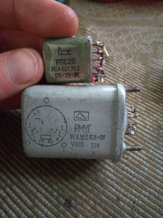 Реле,конденсаторы.