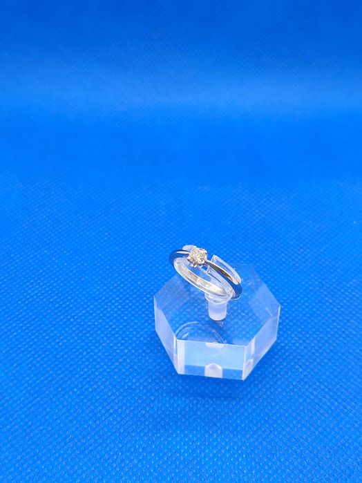 Годежен пръстен с диамант