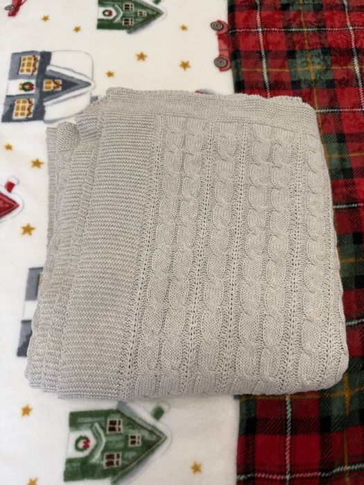 Вязанный плед 130*130