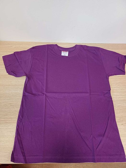 Памучни изчистени тениски