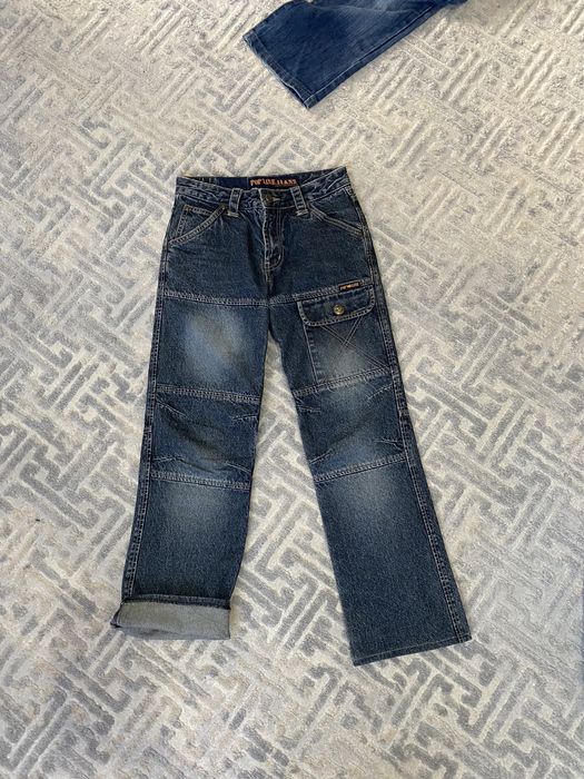 Джинсы стильные.