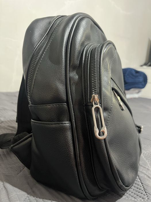 Сумка рюкзак черный