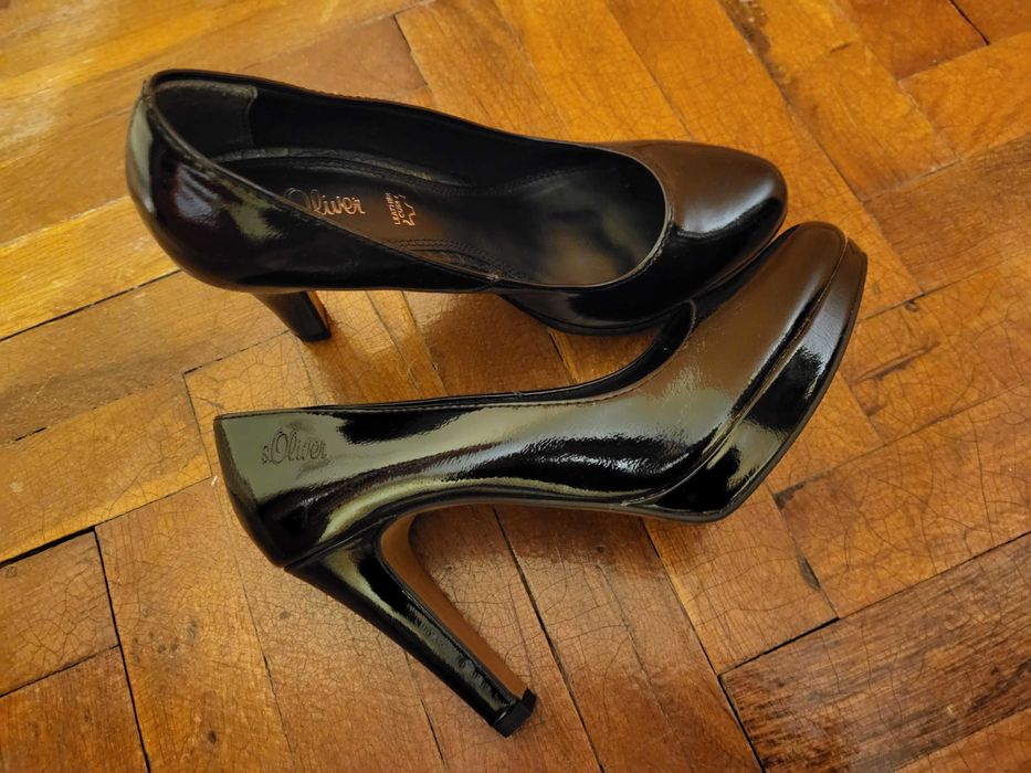 Елегантни дамски обувки на s'Oliver