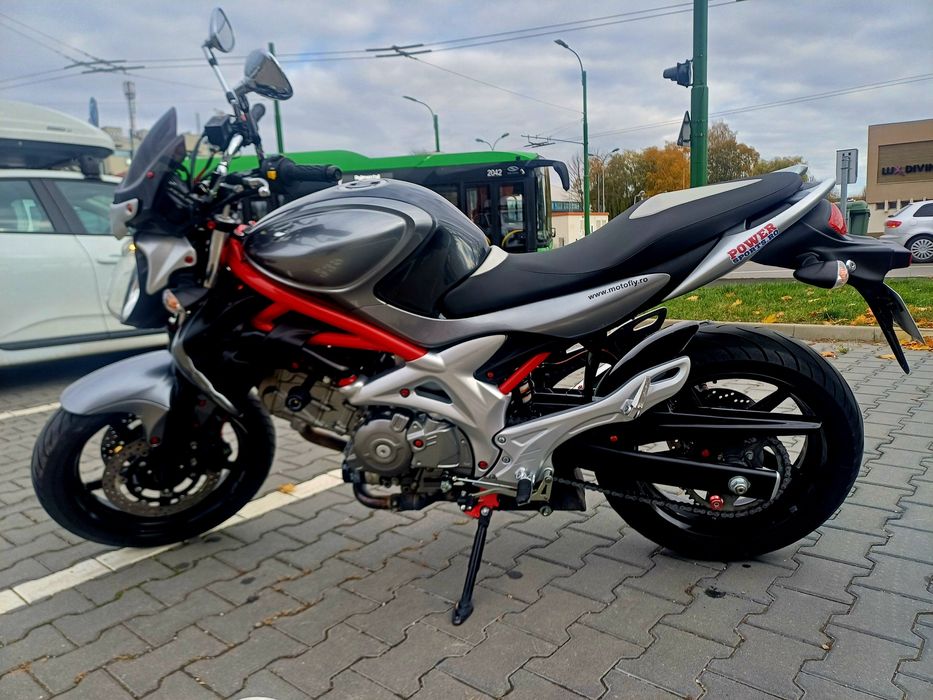 Suzuki Gladius Sv650,km 9430,bonus geaca moto!