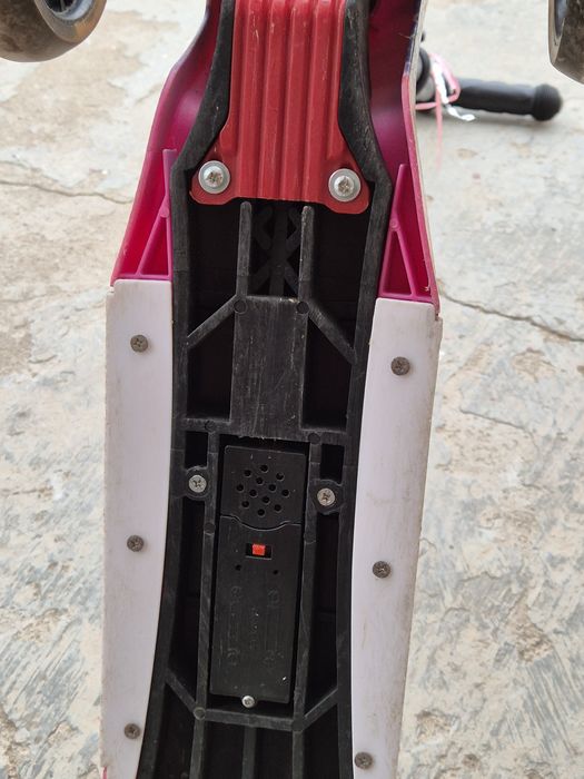 Светещ музикален скутер за дете happy bear