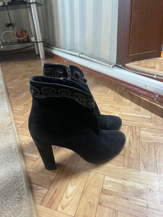 Продам осеннюю обувь женская