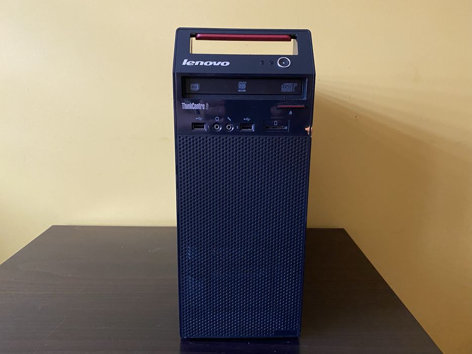 Настолен Компютър I3 / 8 GB RAM