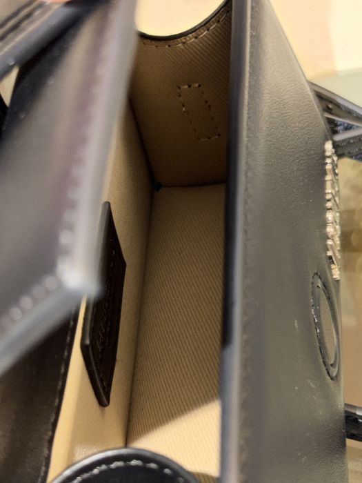 Geanta Jacquemus neagra cu scris argintiu