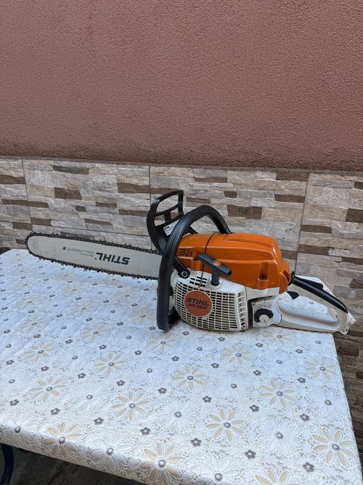 Продавам бензинов моторен трион STIHL MS 261 C