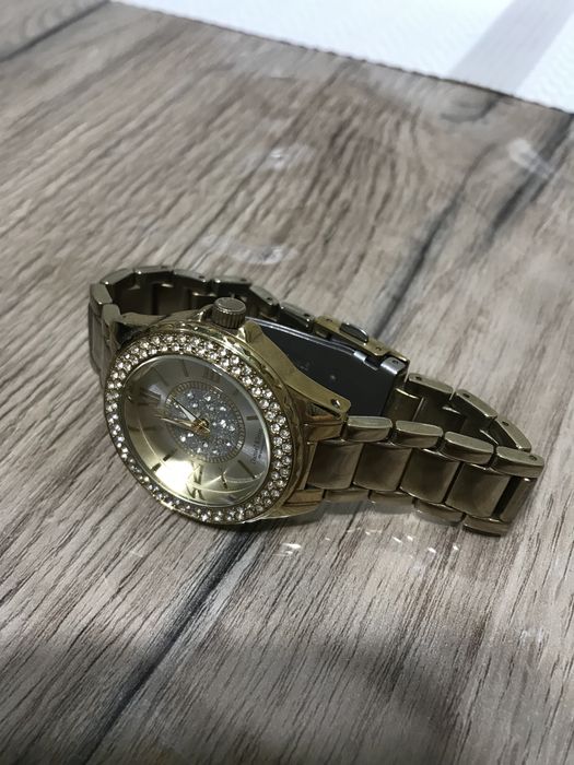 Продам часы