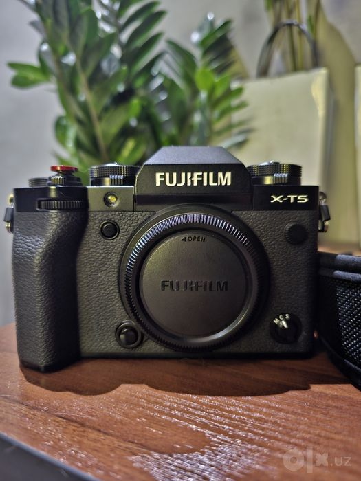 Fujifilm X-T5 c 16-80mm f4.