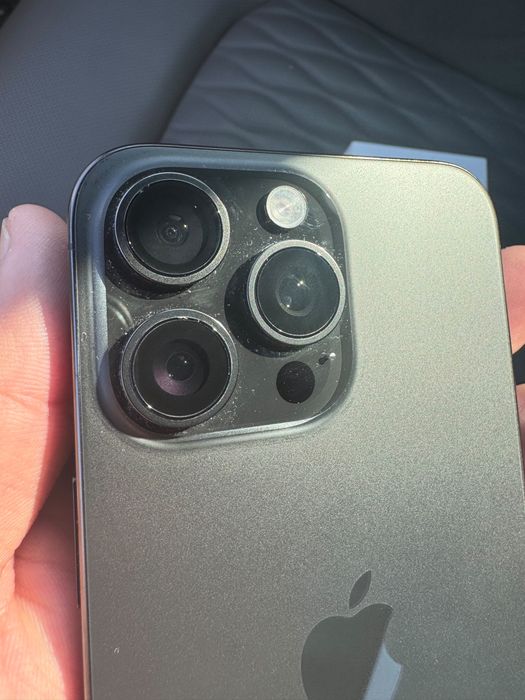 Продам Iphone 15 pro max