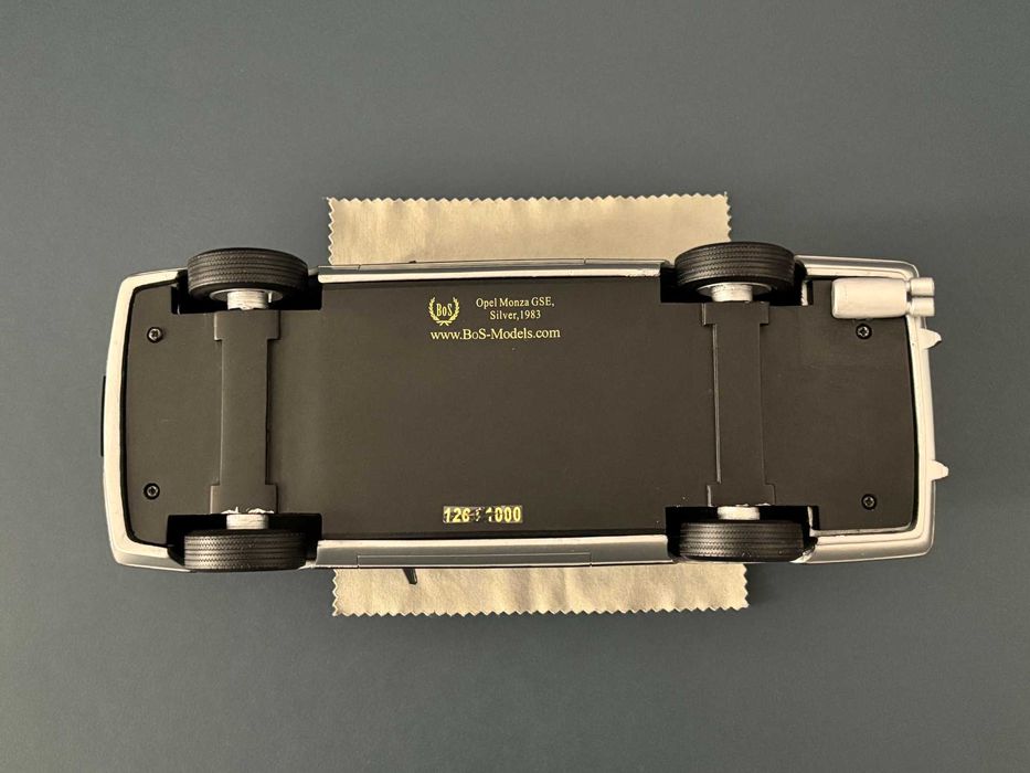 macheta Opel Monza 1:18 BoS