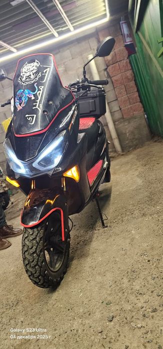 Продам мопед Макси