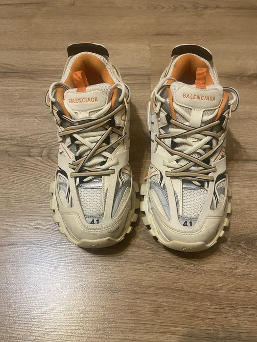 Balenciaga track