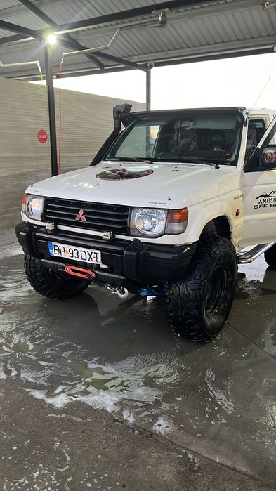 MITSUBISHI Pajero 1994 — imagine 2