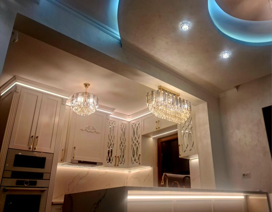 Electrician, montaj bandă LED profesional, iluminat modern și estetic