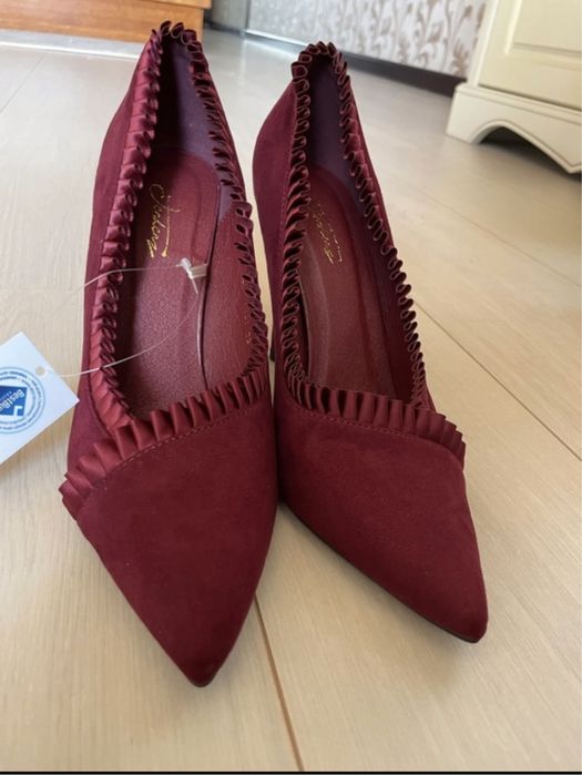 pantofi de gală cu toc înalt