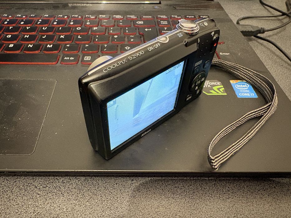Nikon Coopix S2900