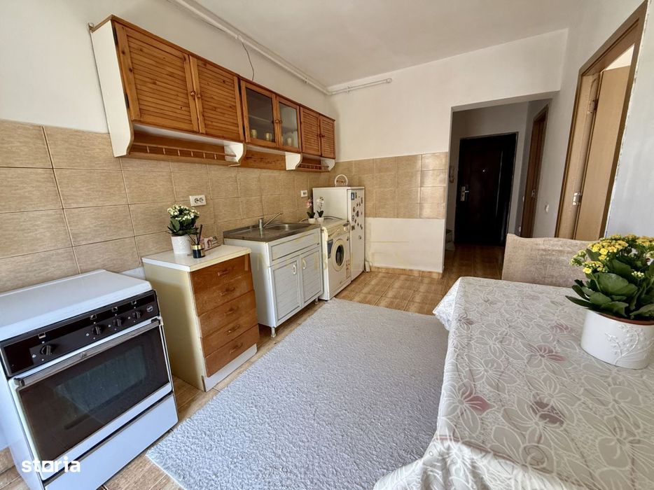 Apartament 1 camera, decomandat, terasa, zona Eroilor/Porii