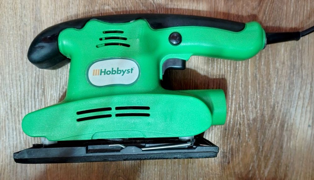 Șlefuitor cu vibratii 135 w, 11.000 rpm, 230v