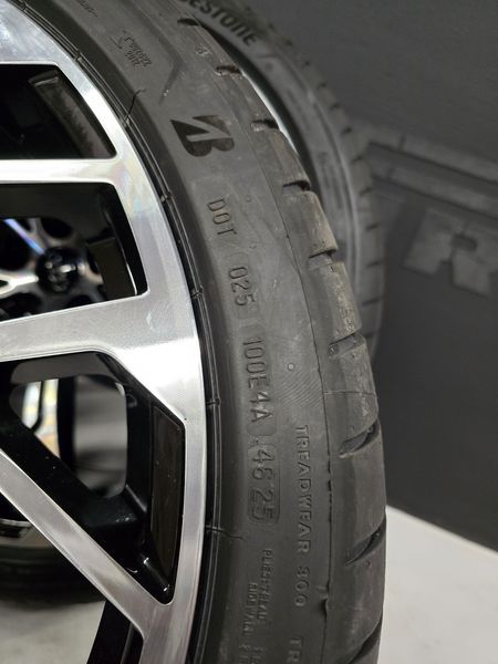 21цола Audi A8 S8-265/35/21 BRIDGESTONE  4бр