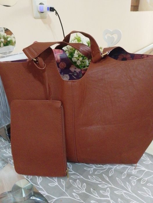 ОБЯВА 10.Кожена раница и дамски чанти.