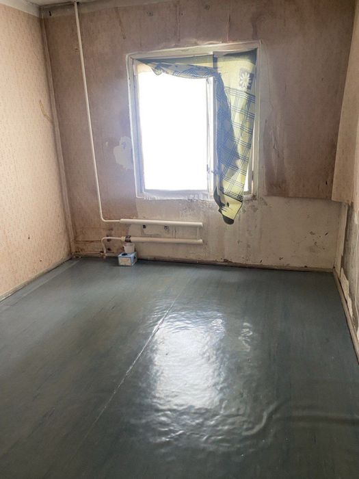 Продаётся квартира без ремонта. Сергели. 8а. 2/8/9 70 квм.