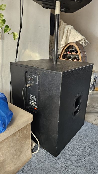 Vand/schimb bas/subwoofer activ electrovoice ev elx118p