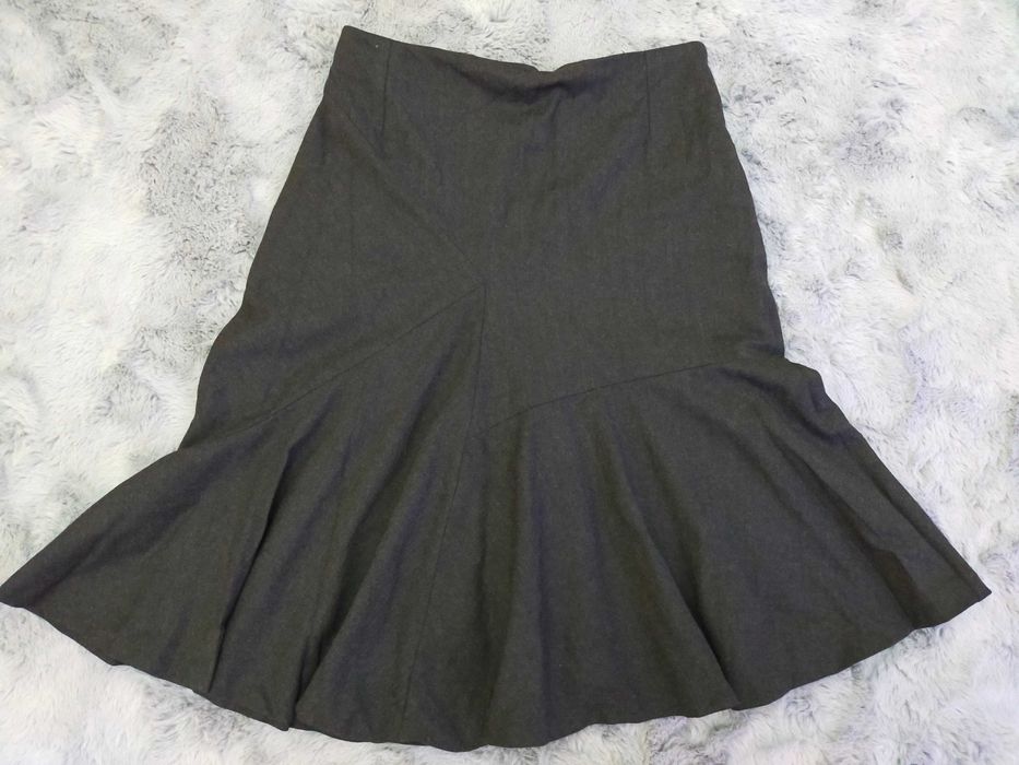 Fusta 100% lână 42 L