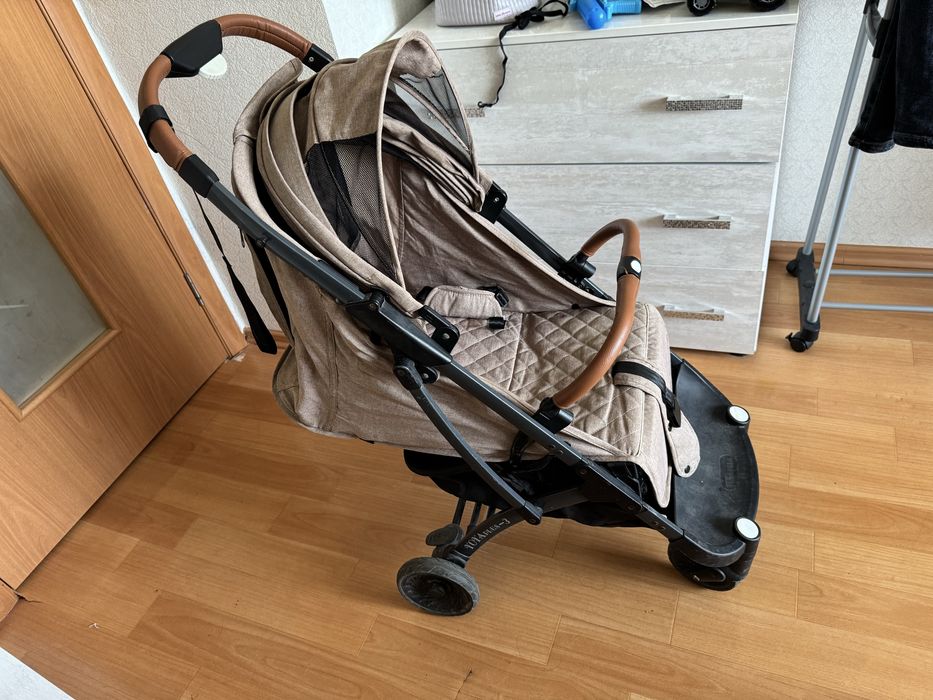 Коляска прогулочная