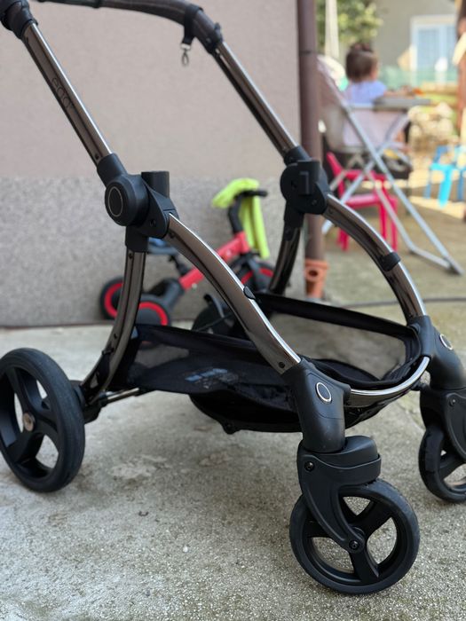 Бебешка количка,използвана броени пъти