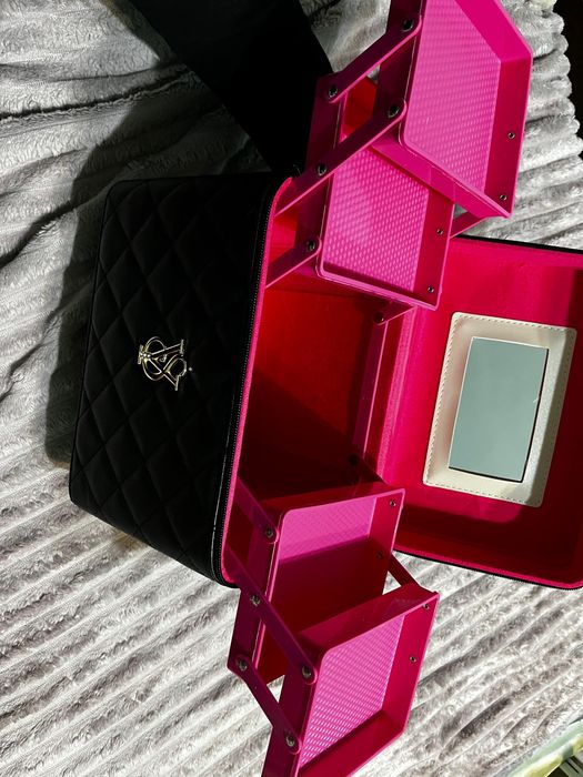 Косметичка , для визожистов