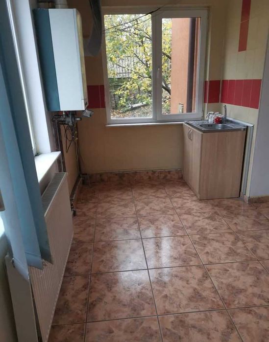 Inchiriere Casa D+P+E, Pitesti, Prundu, 7 camere, nemobilata