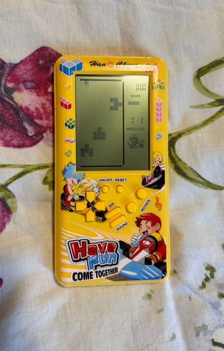 Тетрис игрова конзола BonsMar, голям екран 4.1 инча, Жълт цвят, 8x16см