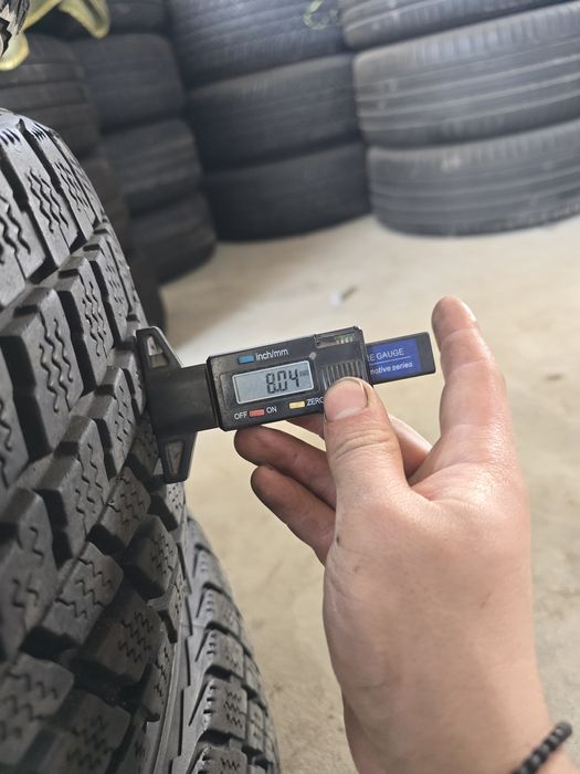 4 Броя 235/60/18 Nexen 2x8,5mm 2x8mm