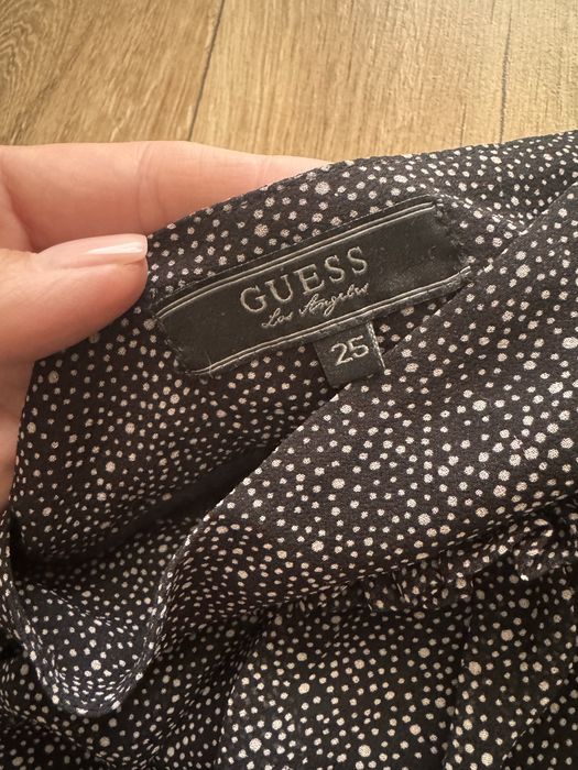 Fusta guess cu buline