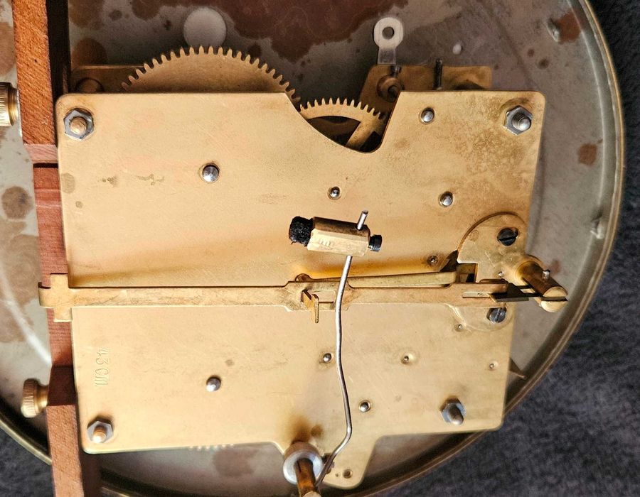 Ceas de perete cu pendula anii 40