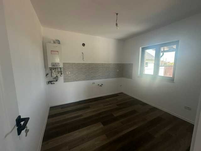 Casa de vanzare in Hemeius  Strada Garofitei