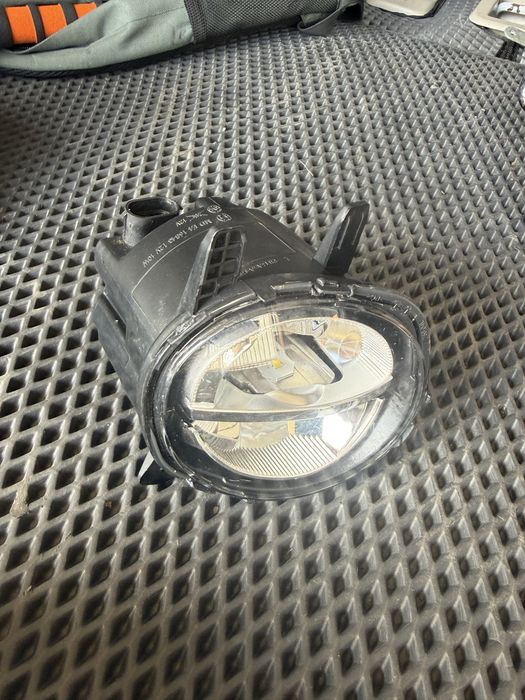 Бмв  туманики f серии