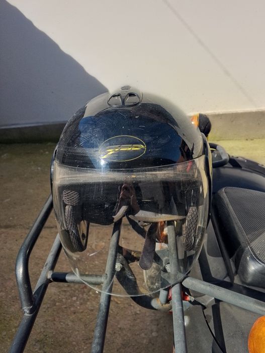 Vând ATV 125cc nitro cască inclusă