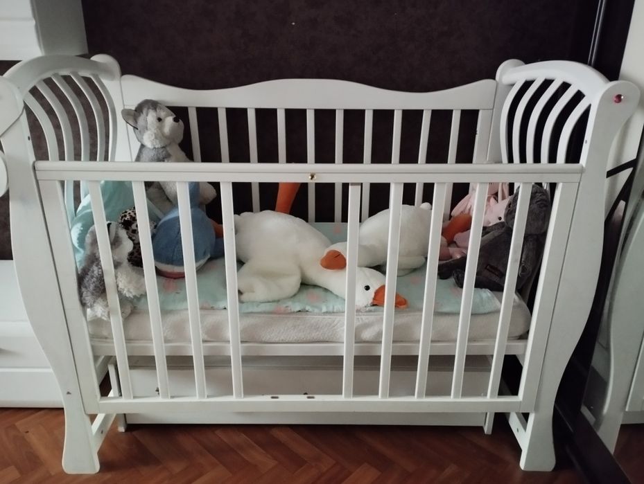 Детская кроватка