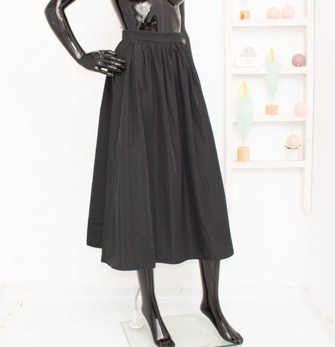 ARKET дамска черна пола от тафта А форма 34 XS