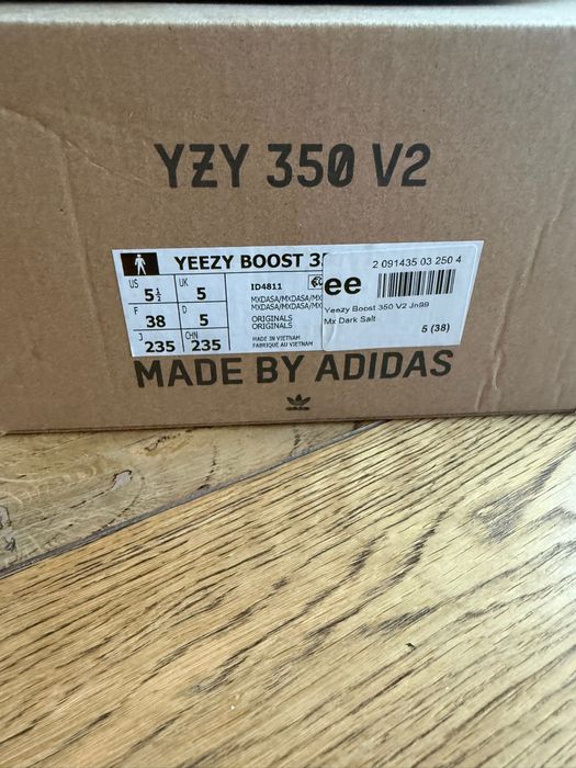 Yeezy 350 Dark Salt