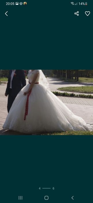 Продам платье свадебные