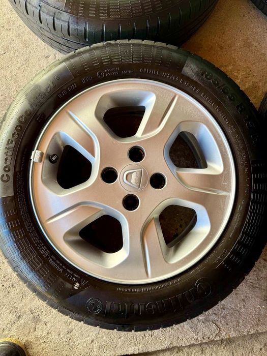 Гуми с джанти за Dacia Logan