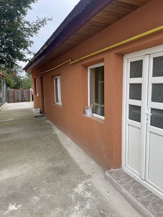Inchiriez casa Serbanesti Bacau