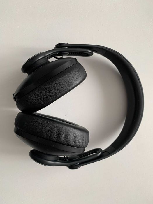 Безжични слушалки AKG K361-BT