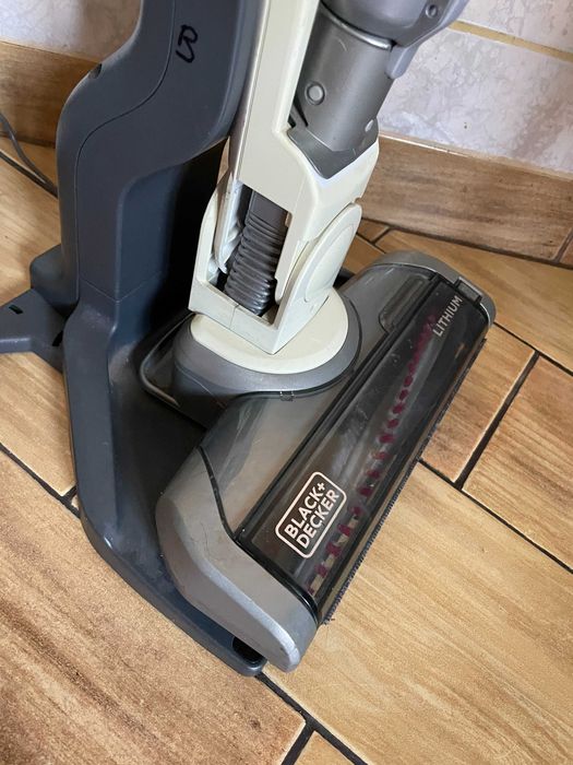 Aspirator fara fir Black+Decker SVFV325 2in1 36VORA(defect acumulator)